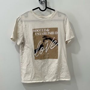 Lieutenant established in love printed T-shirts from H&M craw neck